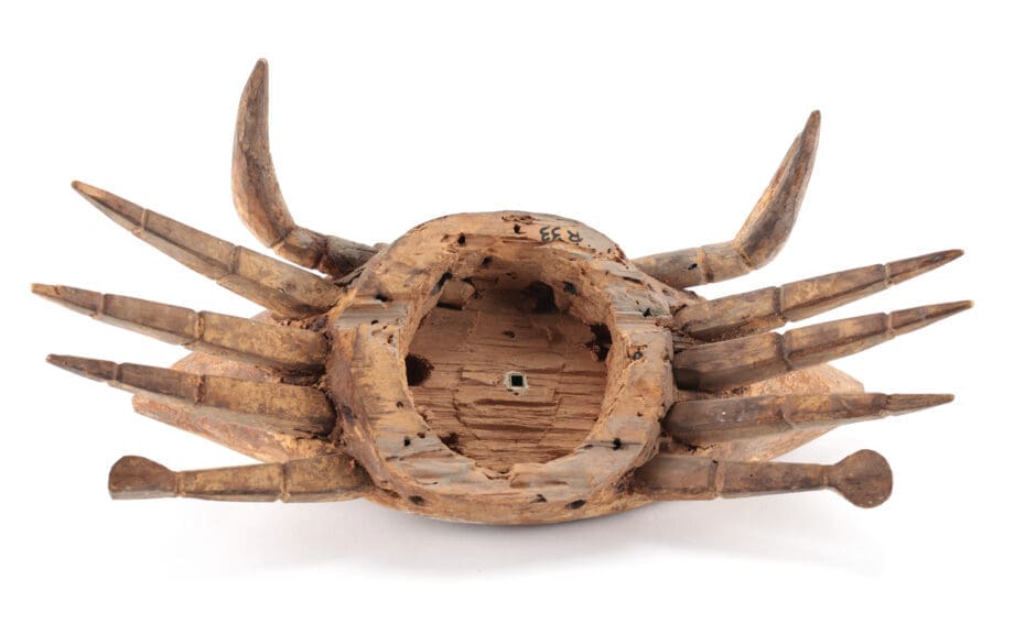 Coiffe ijo en forme de crabe – Delta du Niger (Nigéria) – collection Roel & Paulien de Lange – Vergulde Kat