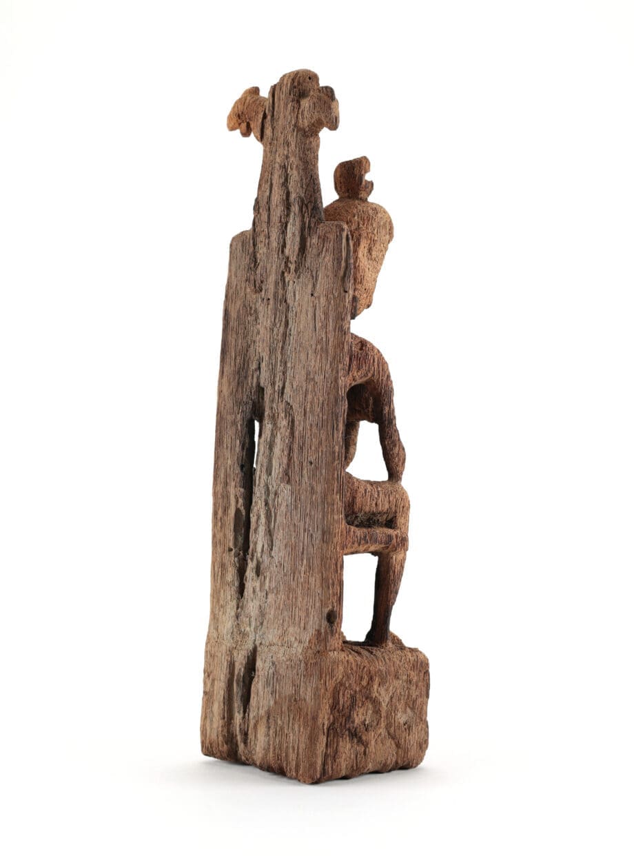 Seated ancestor statue Leti of Tanimbar - Moluccas - Jac Hoogerbrugge collection - Vergulde Kat