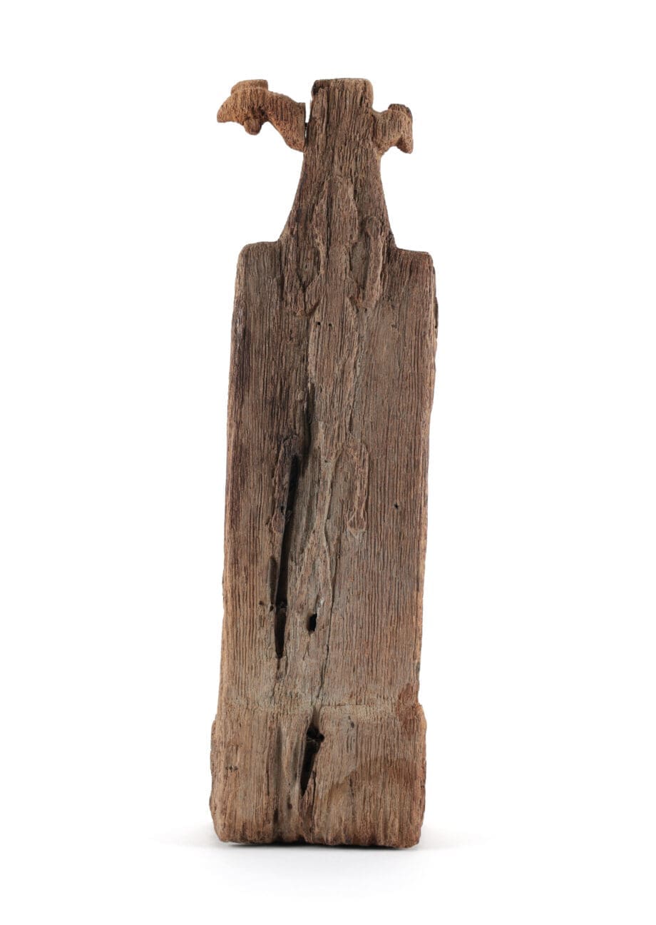 Seated ancestor statue Leti of Tanimbar - Moluccas - Jac Hoogerbrugge collection - Vergulde Kat