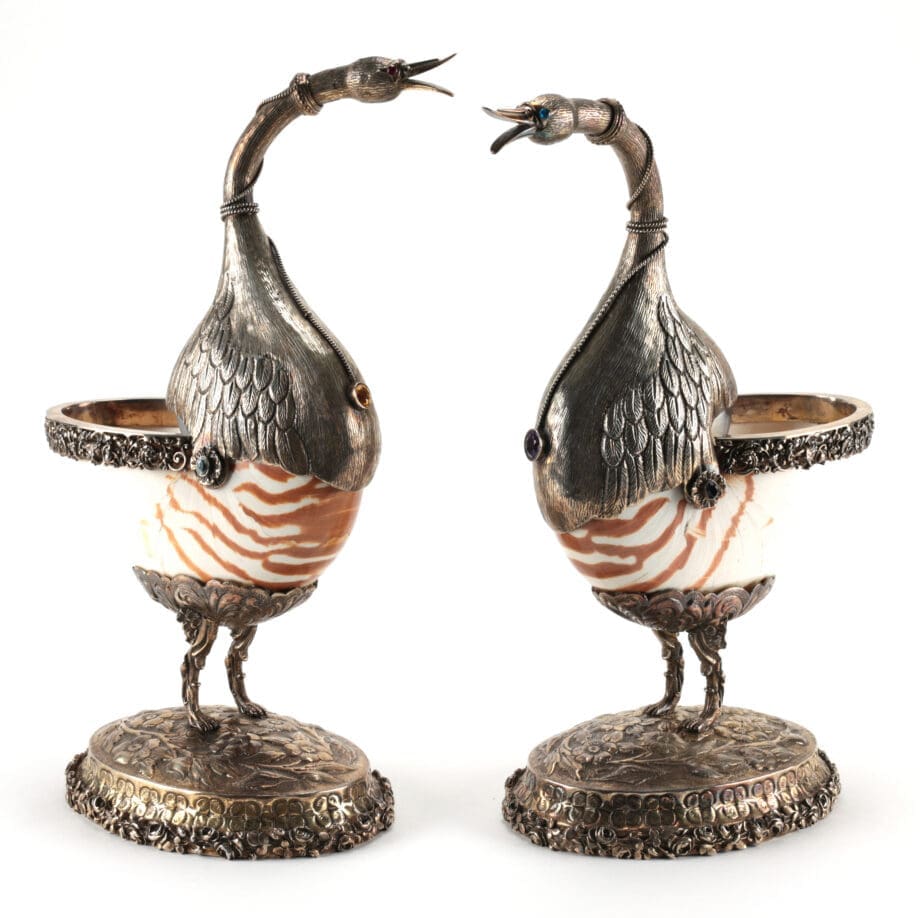 Zilveren Wunderkammer tafelstukken met Nautilusschelp – Hanau Dingeldein (ca. 1900) – Vergulde Kat