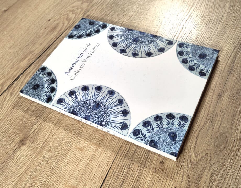 Aster signs from the Van Hulten Collection - numbered 10/100 - ISBN 9789065260727 - Vergulde Kat