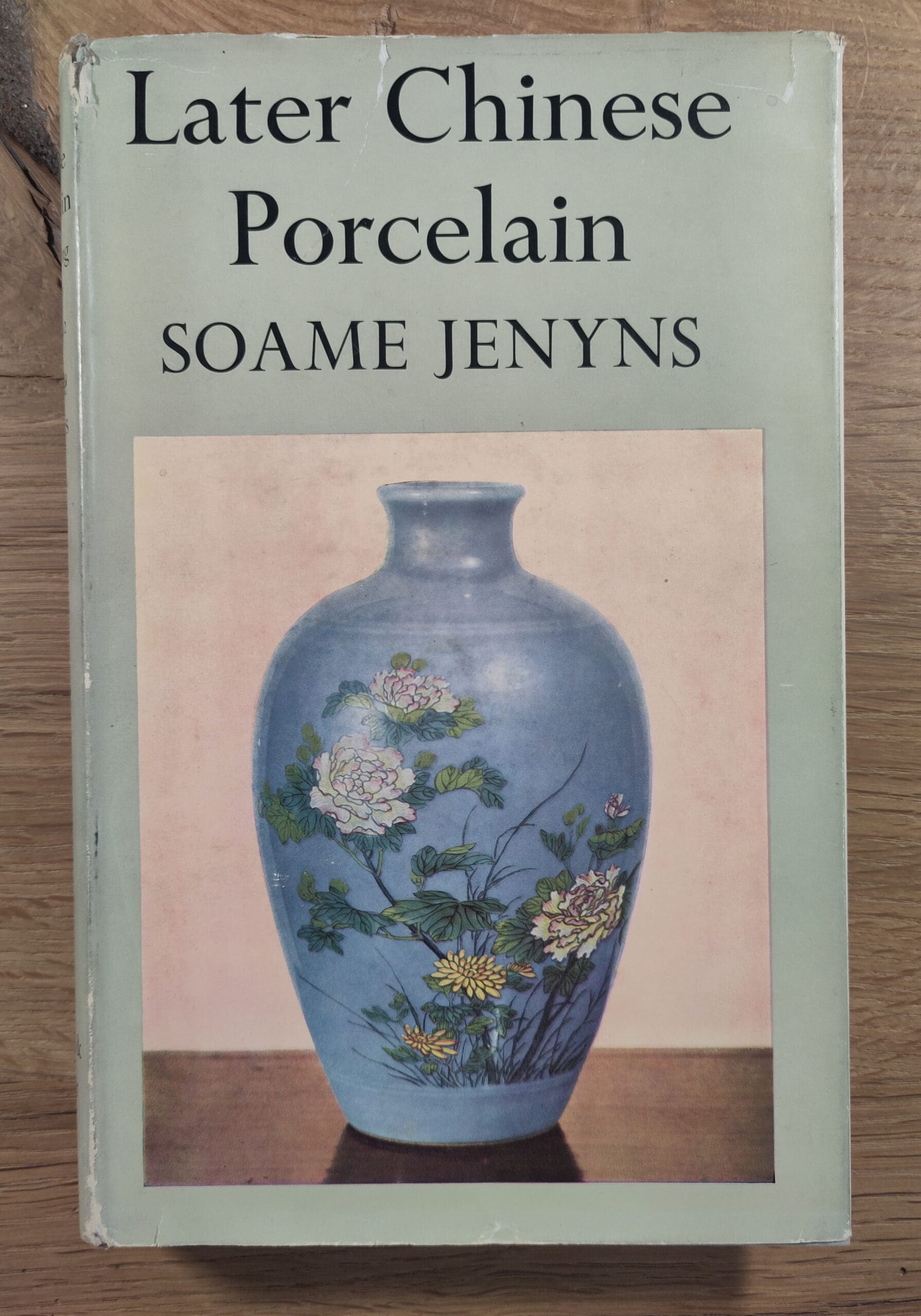 Späteres chinesisches Porzellan – Ch’ing Dynastie Porzellan-Katalog (1951) – Detailfoto