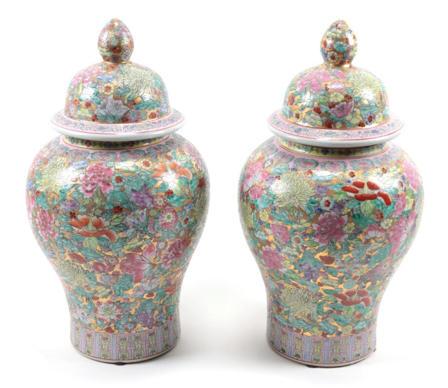 Lot de pots en porcelaine chinoise « Millefleur » avec couvercle – Vergulde Kat