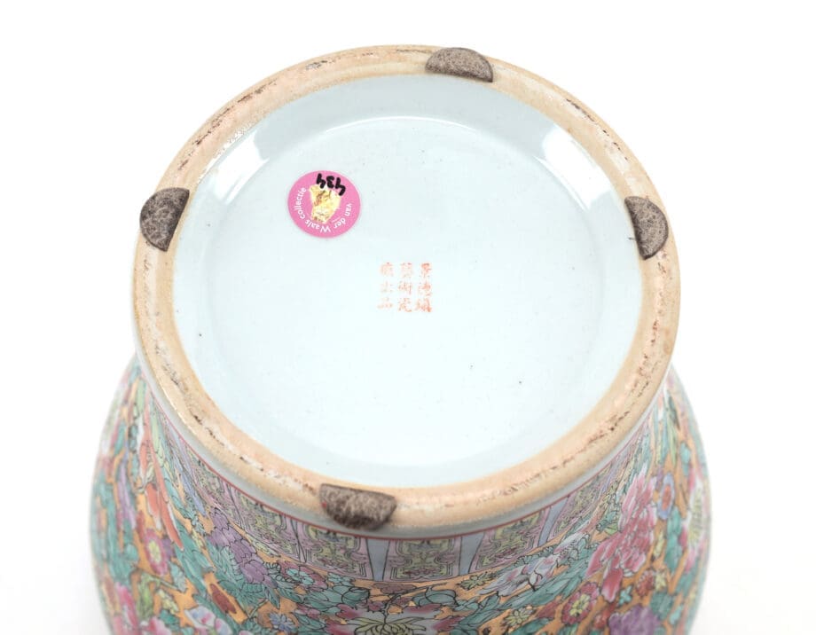 Lot de pots en porcelaine chinoise « Millefleur » avec couvercle – Vergulde Kat