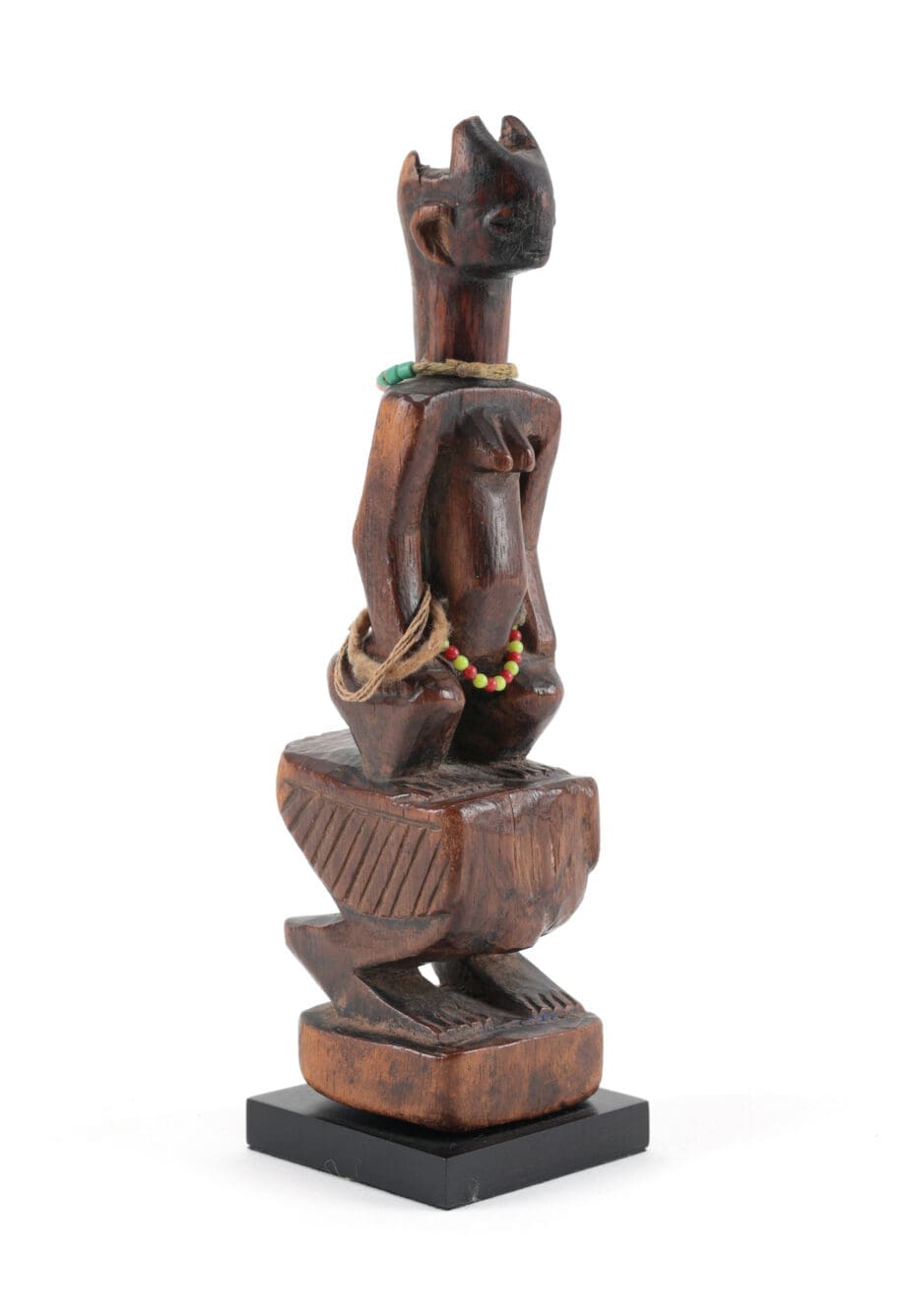 Coppia di gemelli Hohovi su galli, Adja/Fon, Benin, 1925–1930 circa – Vergulde Kat