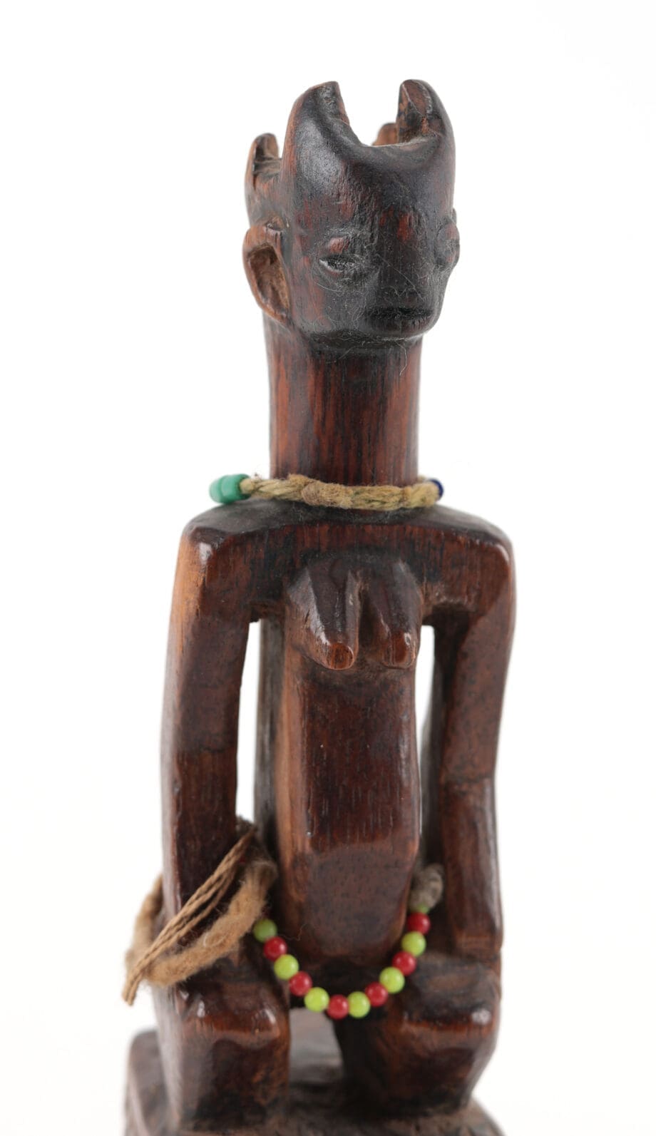 Coppia di gemelli Hohovi su galli, Adja/Fon, Benin, 1925–1930 circa – Vergulde Kat