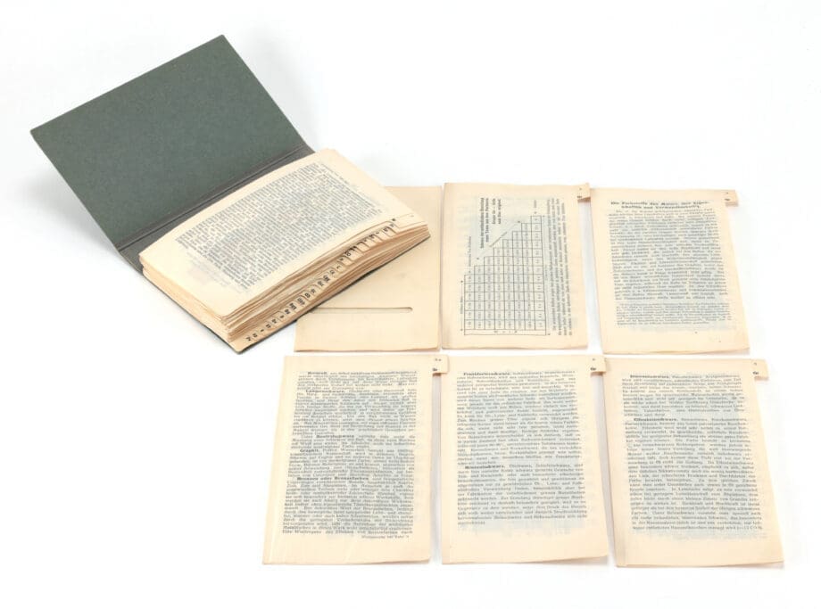 Baumanns Neue Farbentonkarte – System Prase – Block No. 1 – 1912 – Vergulde Kat