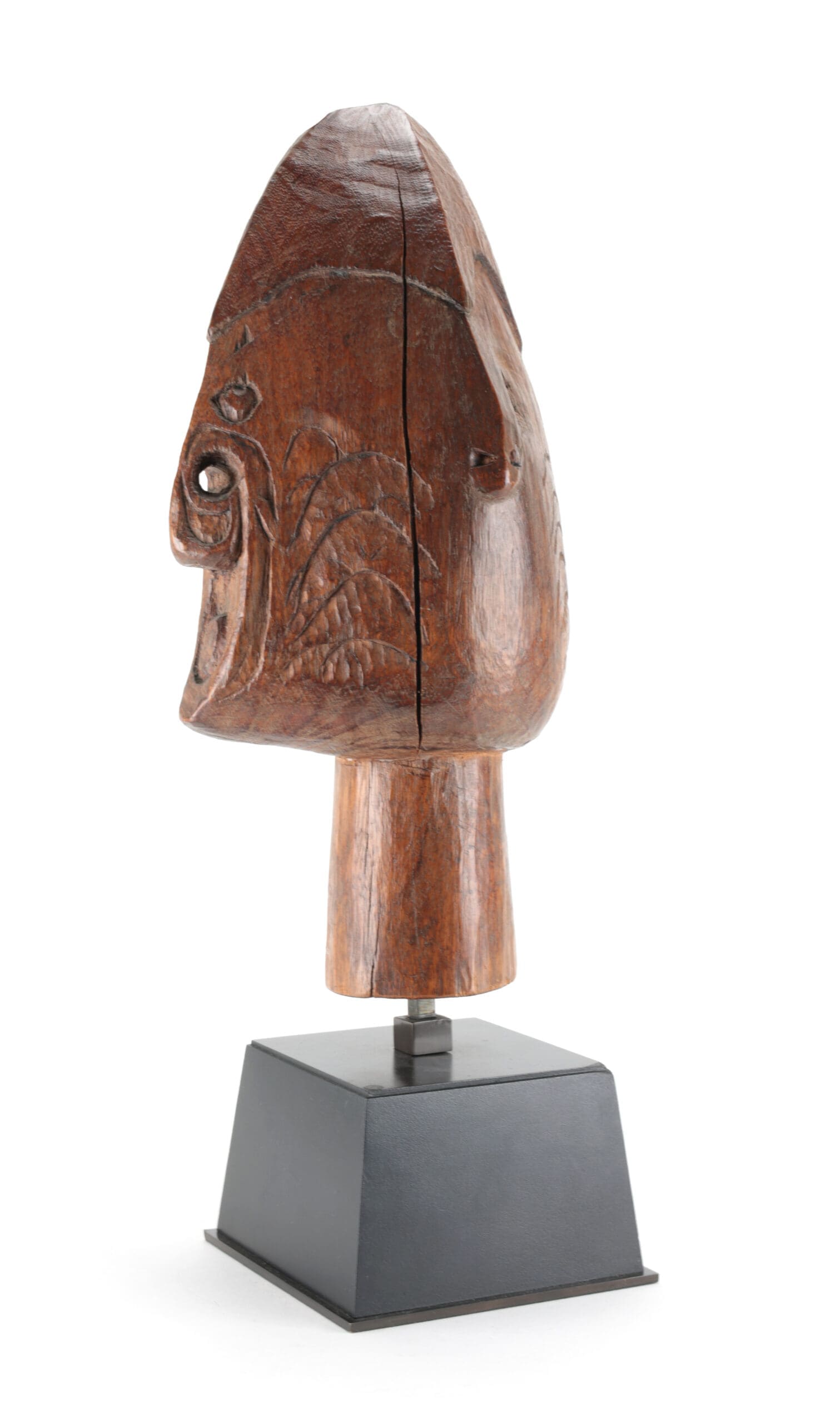 Monumental Asmat ancestor head, Sor River, Yaosokor, collected in 1957 – detail photograph