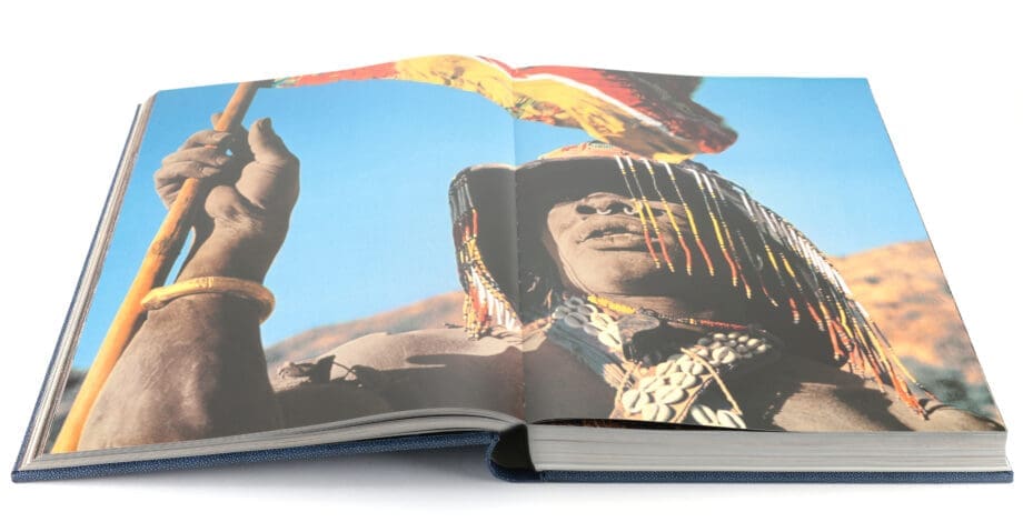 Leni Riefenstahl – Africa – Gesigneerde Collector’s Edition – ISBN 9783822816165 – Vergulde Kat