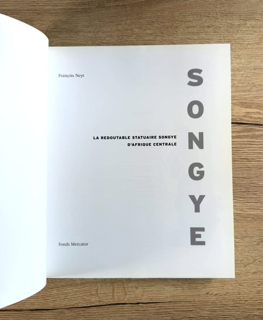 Songye – La redoutable statuaire Songye d’Afrique centrale – François Neyt – 9788874391318 – Vergulde Kat